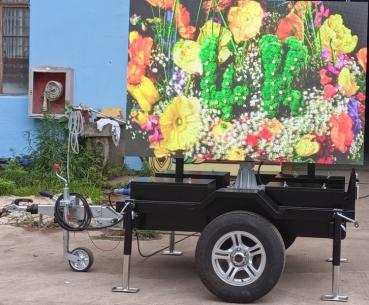 LED Trailer zur Vermeitung